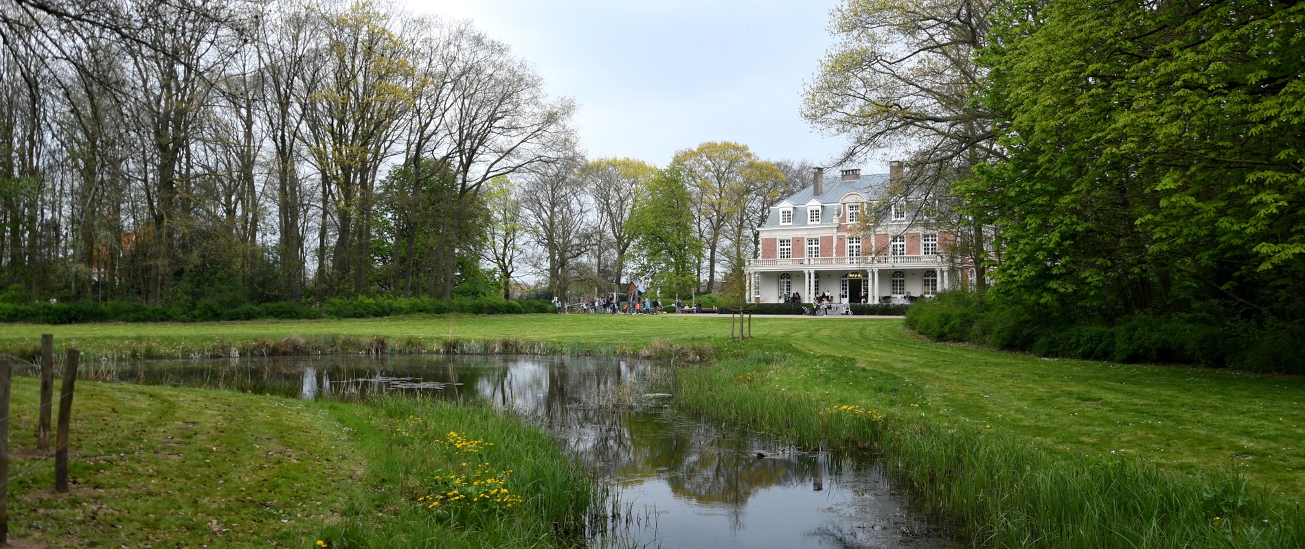 Vlakbij Provinciaal Domein Wallemote-Wolvenhof